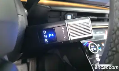 Hyundai Santa Fe 2024 2.5 гидро в Москве № 129979, миниатюра 9