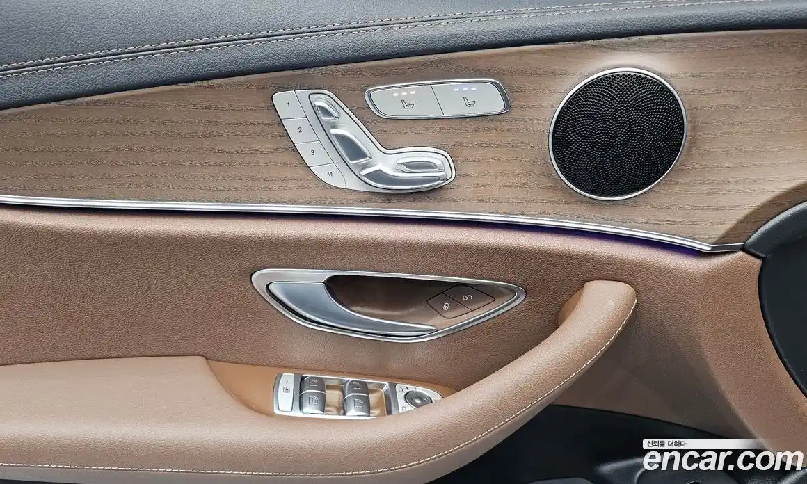 Mercedes-Benz E-Class 2022 2.0 гидро в Москве № 140104, фото 12
