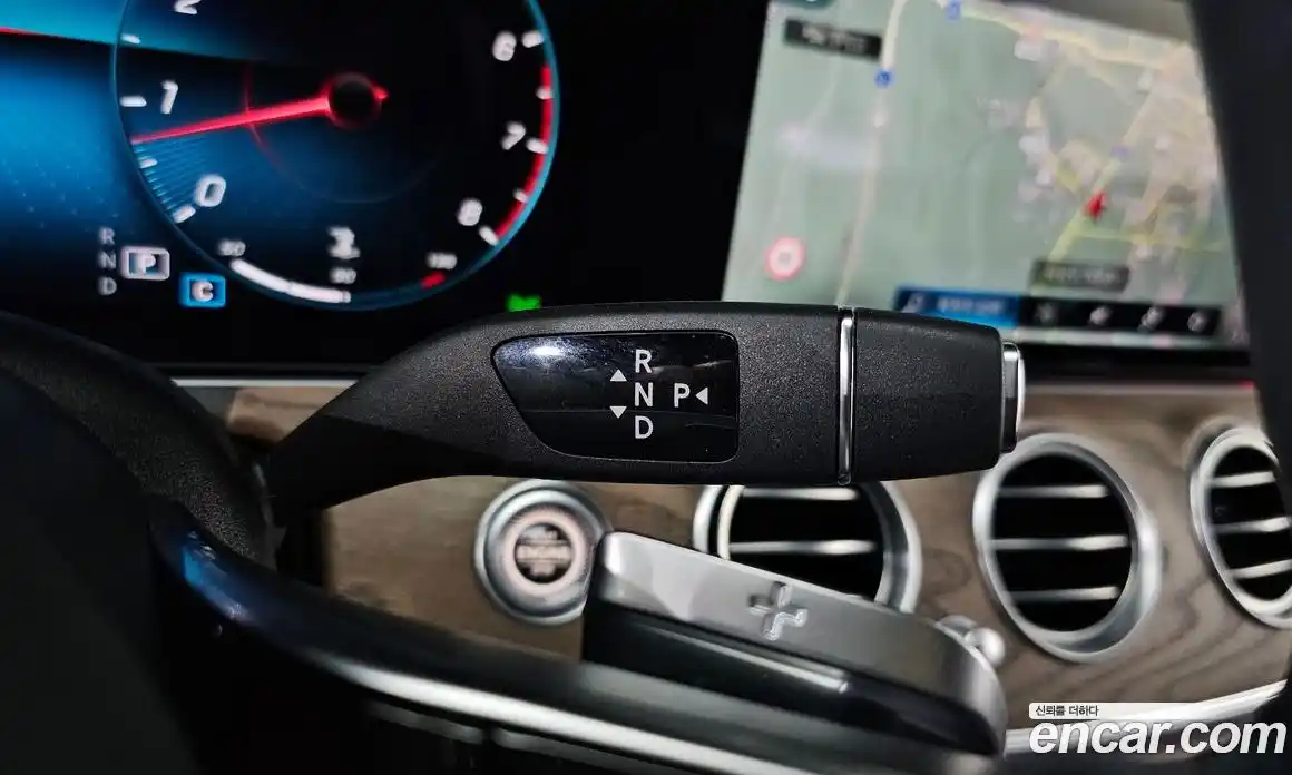 Mercedes-Benz E-Class 2022 2.0 гидро в Москве № 140104, фото 9