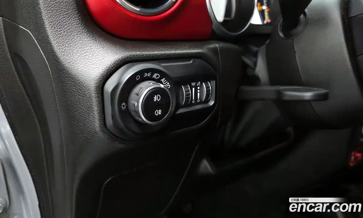 Jeep Wrangler 2022 2.0 гидро в Москве № 147561, фото 17