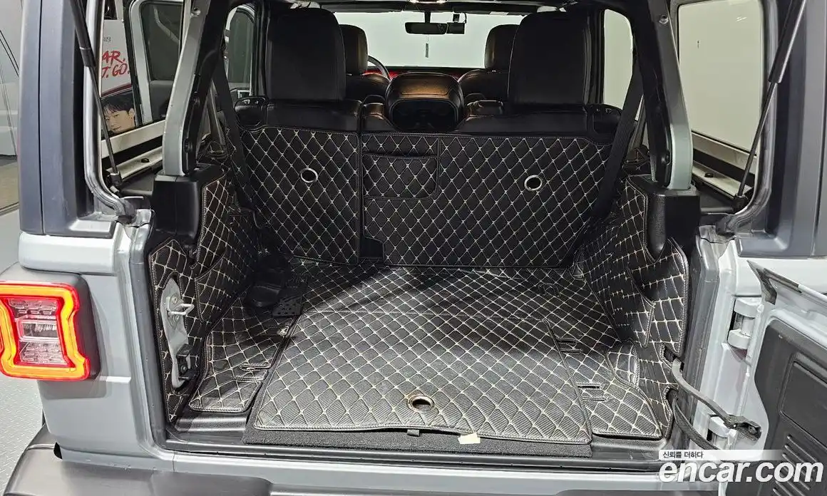 Jeep Wrangler 2022 2.0 гидро в Москве № 147561, фото 20