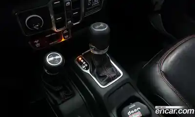Jeep Wrangler 2022 2.0 гидро в Москве № 147561, миниатюра 9