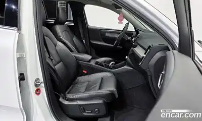 Volvo XC40 2022 2.0 гидро в Москве № 155497, миниатюра 11
