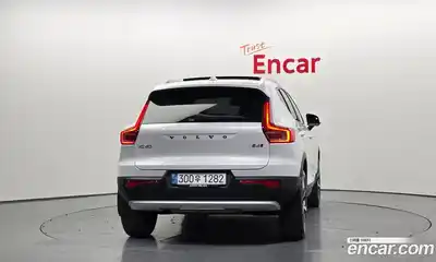 Volvo XC40 2022 2.0 гидро в Москве № 155497, миниатюра 4