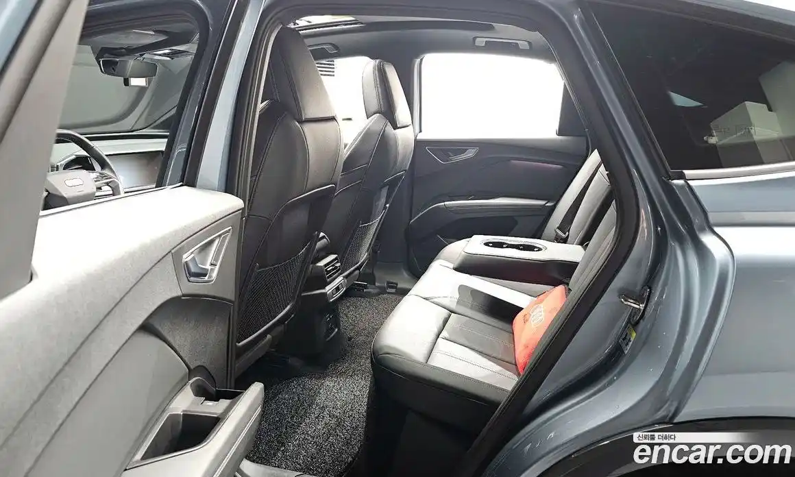 Audi Q4 e-tron 2022 0.2 гидро в Москве № 162837, фото 11