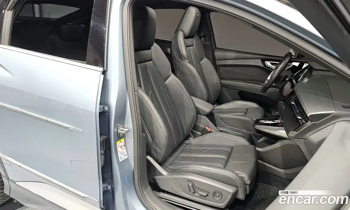 Audi Q4 e-tron 2022 0.2 гидро в Москве № 162837, фото 12