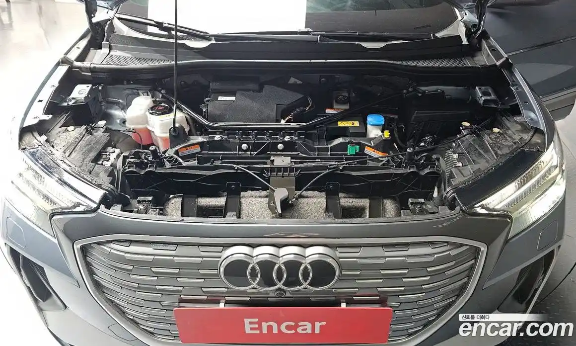 Audi Q4 e-tron 2022 0.2 гидро в Москве № 162837, фото 6