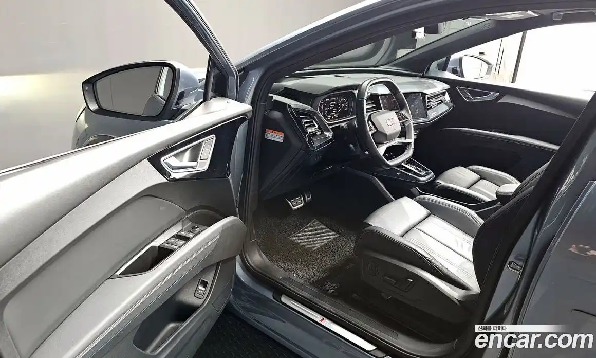 Audi Q4 e-tron 2022 0.2 гидро в Москве № 162837, фото 10