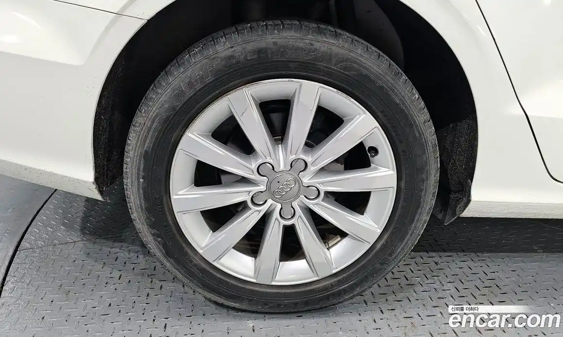 Audi A3 2015 1.6 гидро в Москве № 163612, фото 5