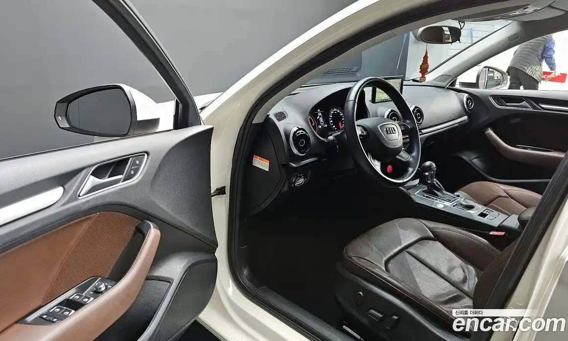 Audi A3 2015 1.6 гидро в Москве № 163612, фото 10