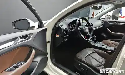 Audi A3 2015 1.6 гидро в Москве № 163612, миниатюра 10