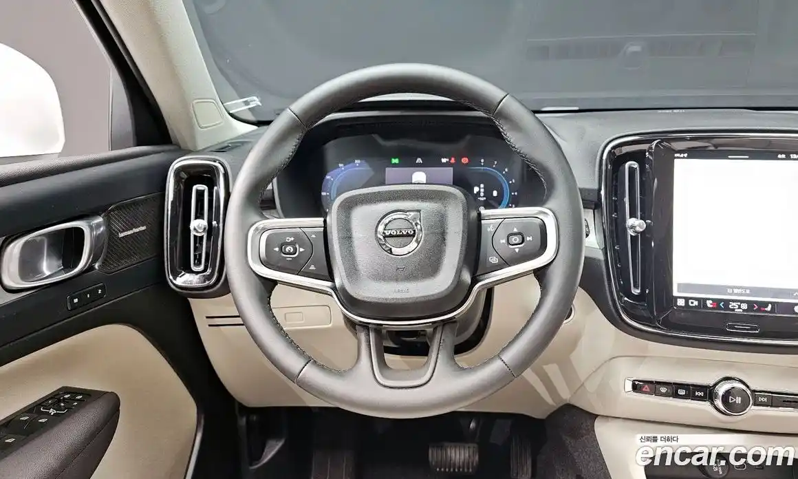 Volvo XC40 2024 2.0 гидро в Москве № 164166, фото 13