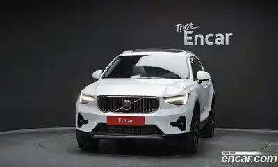 Volvo XC40 2024 2.0 гидро в Москве № 164166, миниатюра 3