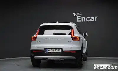 Volvo XC40 2024 2.0 гидро в Москве № 164166, миниатюра 4