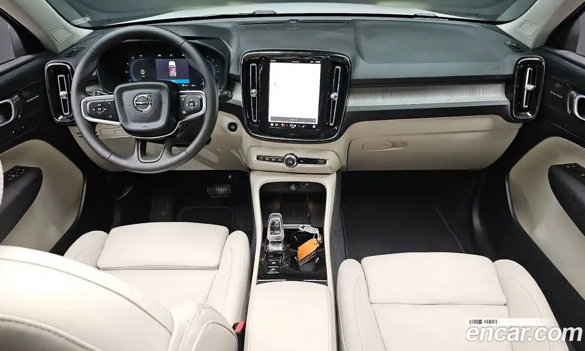 Volvo XC40 2024 2.0 гидро в Москве № 164166, фото 7