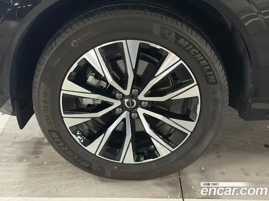 Volvo XC60 2024 2.0 гидро в Москве № 164753, фото 8