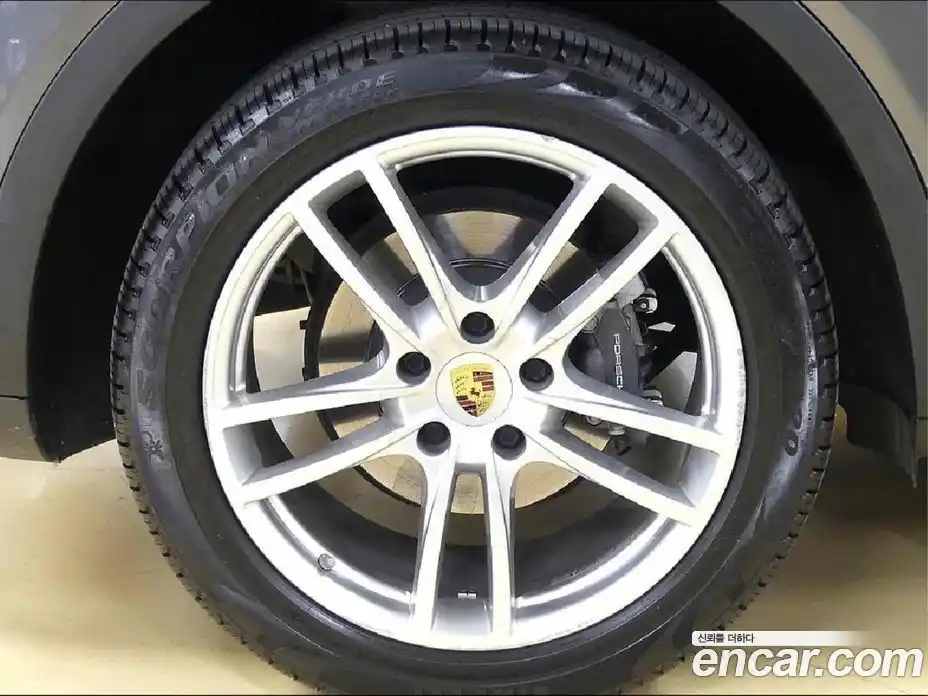Porsche Cayenne 2019 3.0 гидро в Москве № 165821, фото 5