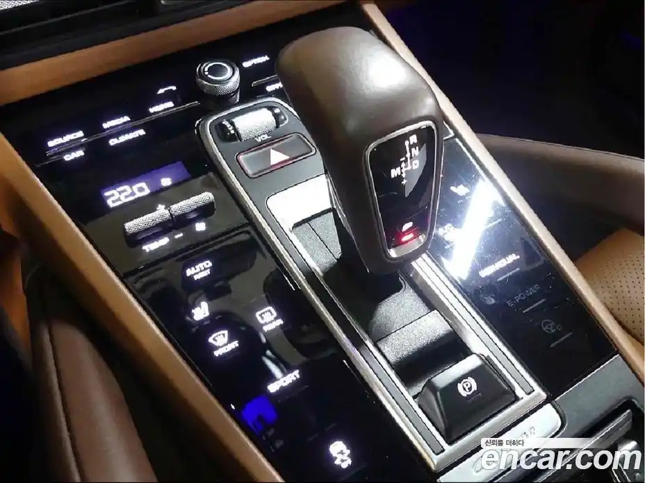 Porsche Cayenne 2019 3.0 гидро в Москве № 165821, фото 9