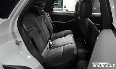 Land Rover Range-Rover Evoque 2024 2.0 гидро в Москве № 165953, миниатюра 12