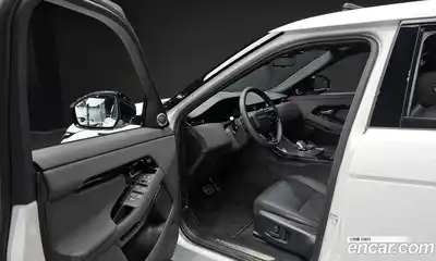 Land Rover Range-Rover Evoque 2024 2.0 гидро в Москве № 165953, миниатюра 10