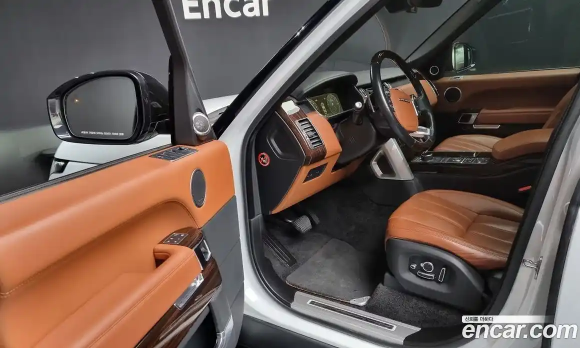 Land Rover Range-Rover 2017 5.0 гидро в Москве № 166328, фото 10