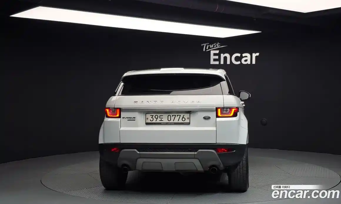 Land Rover Range-Rover Evoque 2016 2.0 гидро в Москве № 166514, фото 4