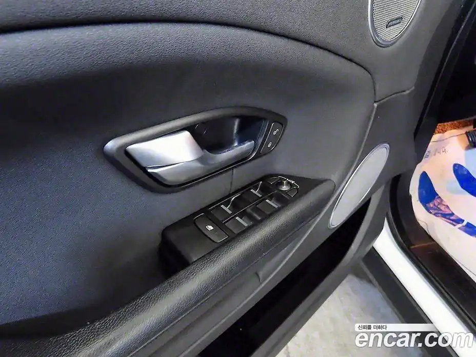 Land Rover Range-Rover Evoque 2017 2.0 гидро в Москве № 166764, фото 13