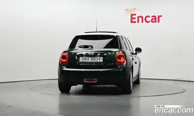 Mini Cooper 2015 1.5 гидро в Москве № 167125, миниатюра 4
