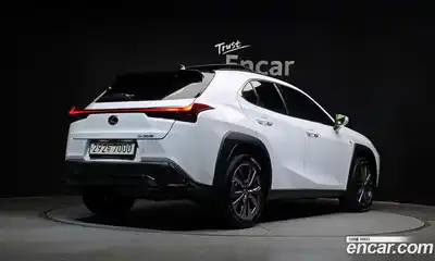 Lexus UX 2024 2.0 гидро в Москве № 168033, миниатюра 2