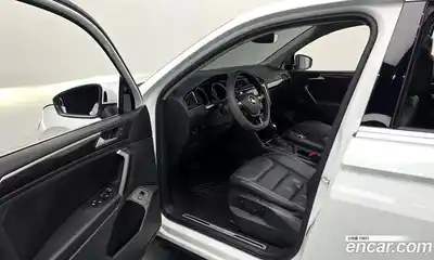 Volkswagen Tiguan 2020 2.0 гидро в Москве № 168885, миниатюра 11