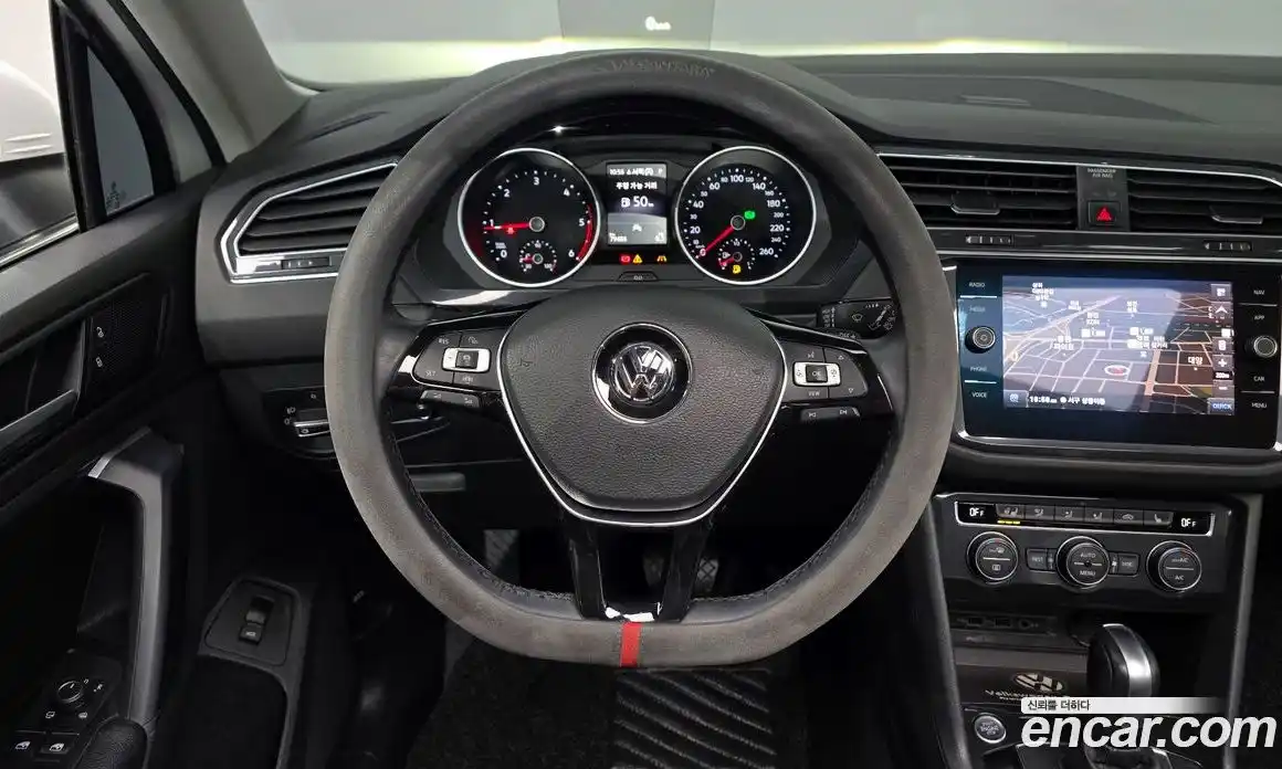 Volkswagen Tiguan 2020 2.0 гидро в Москве № 168885, фото 13