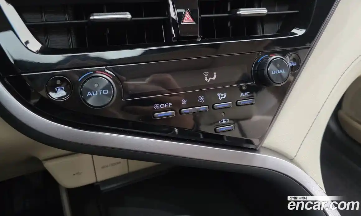 Toyota Camry 2021 2.5 гидро в Москве № 170296, фото 16