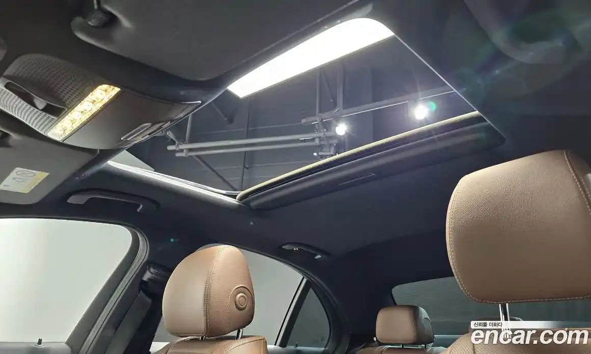 Mercedes-Benz E-Class 2021 2.0 гидро, фото 19