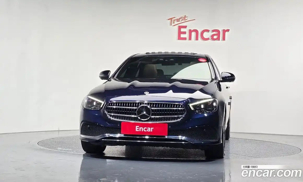 Mercedes-Benz E-Class 2021 2.0 гидро, фото 3