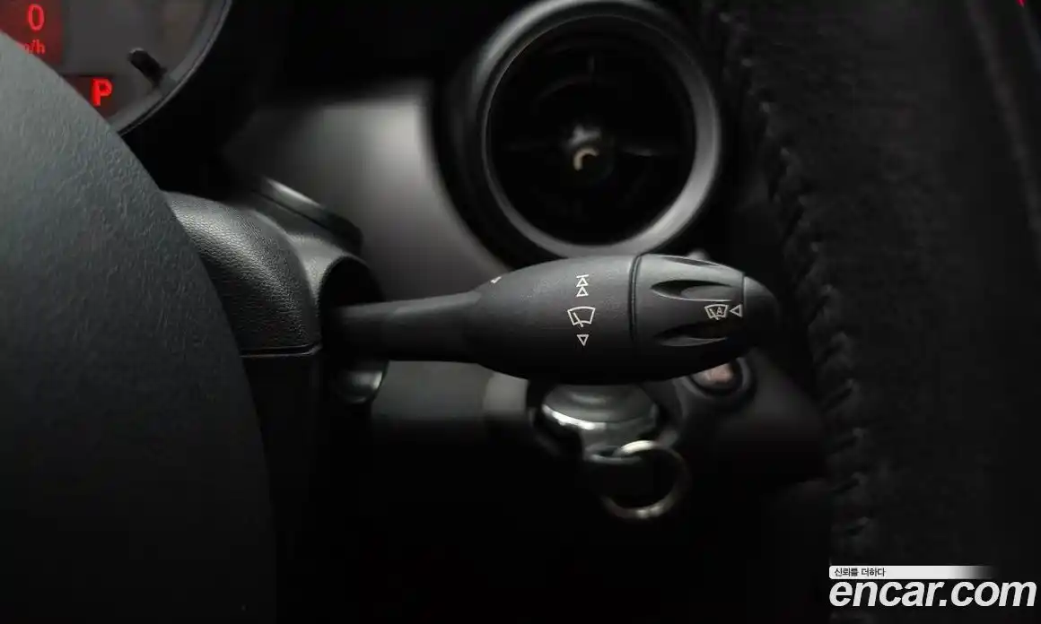 Mini Cooper Convertible 2014 1.6 гидро в Москве № 179874, фото 17