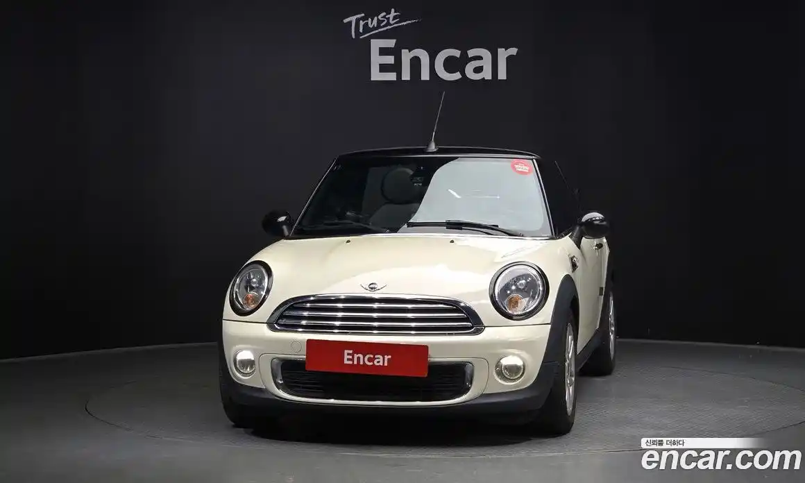 Mini Cooper Convertible 2014 1.6 гидро в Москве № 179874, фото 3