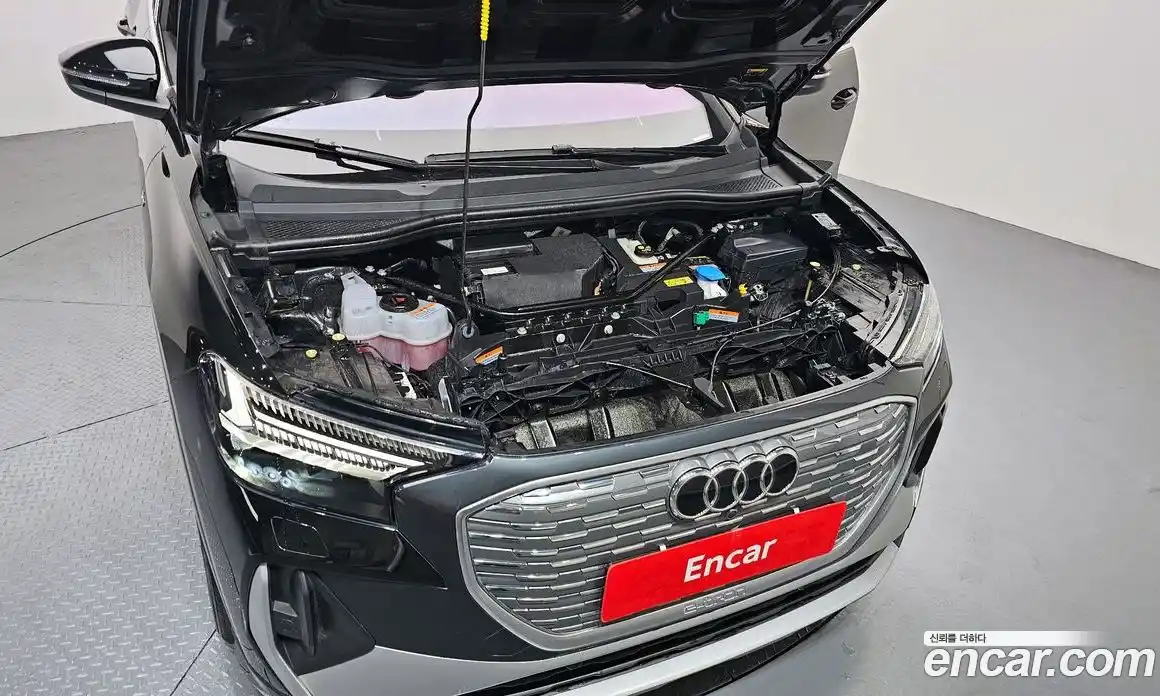 Audi Q4 e-tron 2022 0.2 гидро в Москве № 189598, фото 6