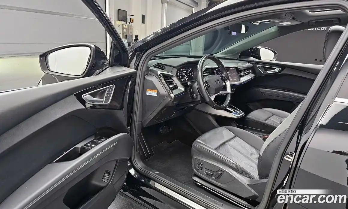 Audi Q4 e-tron 2022 0.2 гидро в Москве № 189598, фото 10
