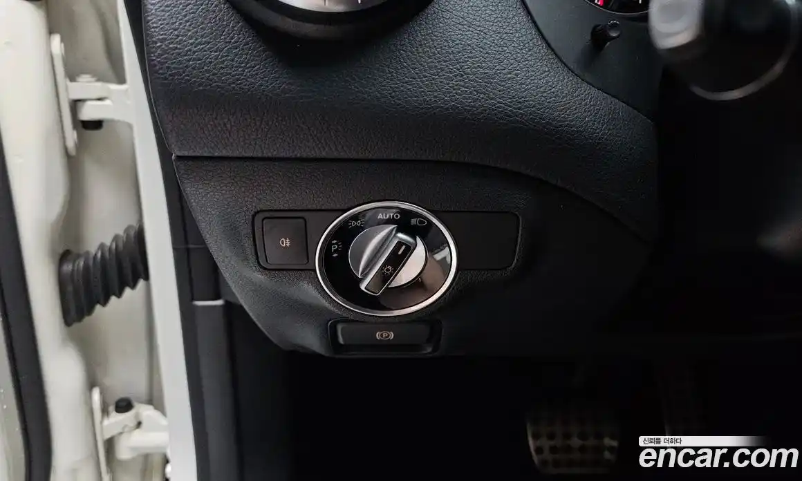 Mercedes-Benz CLA-Class 2018 2.0 гидро в Москве № 195476, фото 17