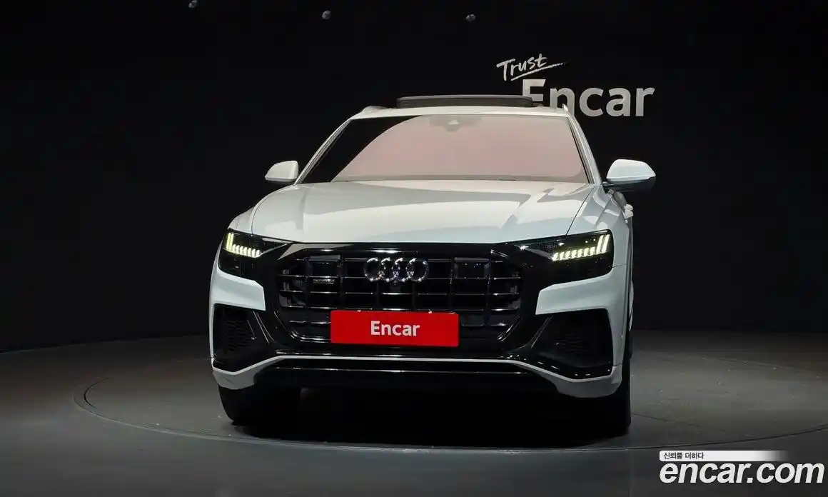 Audi Q8 2020 3.0 гидро в Москве № 196315, фото 3