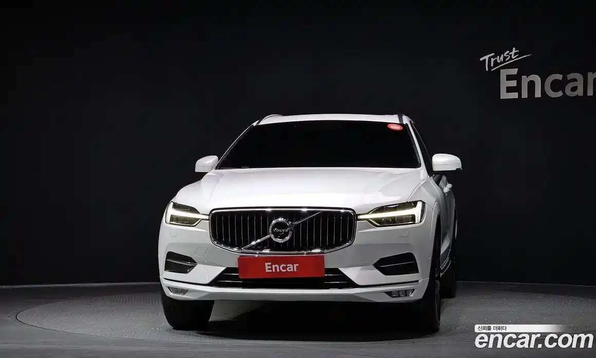 Volvo XC60 2018 2.0 гидро в Москве № 197003, фото 3
