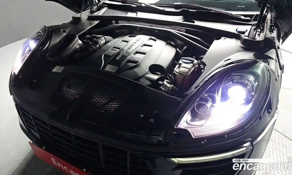 Porsche Macan 2017 3.0 гидро в Москве № 197574, фото 6