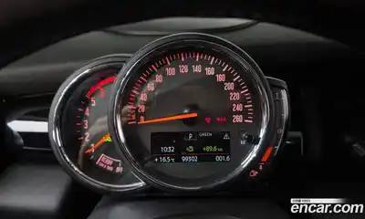 Mini Cooper 2018 1.5 гидро в Москве № 198443, миниатюра 8
