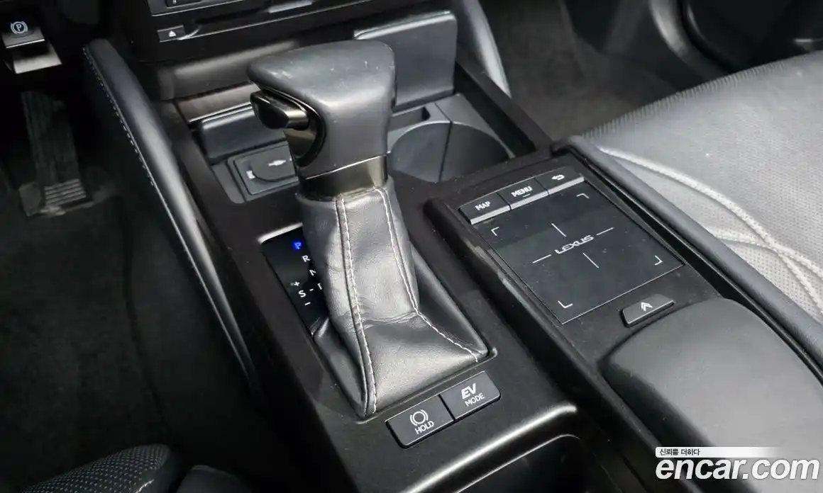 Lexus ES 2018 2.5 гидро в Москве № 198797, фото 9