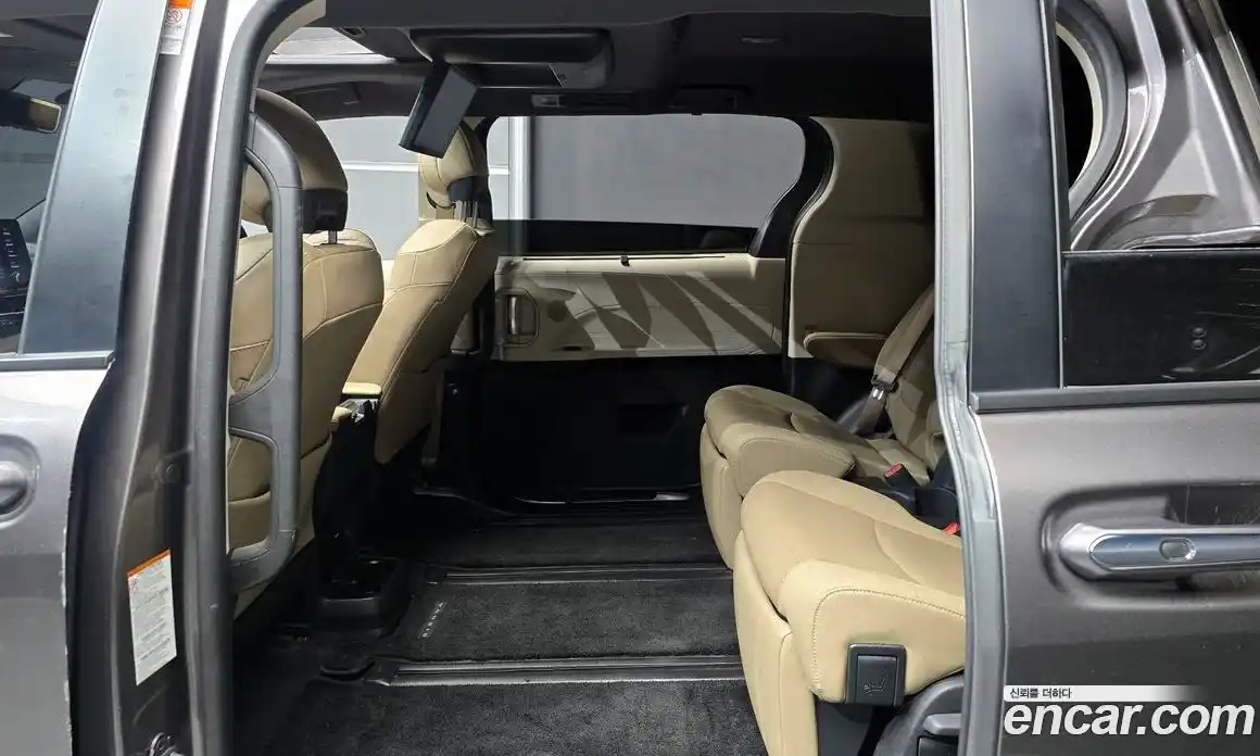 Toyota Sienna 2022 2.5 гидро в Москве № 199632, фото 13