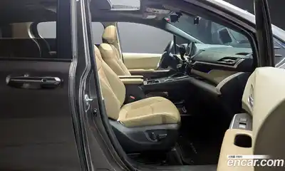 Toyota Sienna 2022 2.5 гидро в Москве № 199632, миниатюра 10