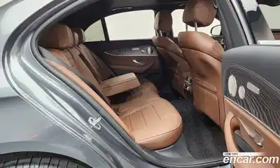 Mercedes-Benz E-Class 2023 2.0 гидро в Москве № 203269, миниатюра 12
