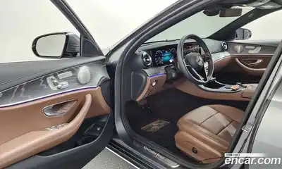 Mercedes-Benz E-Class 2023 2.0 гидро в Москве № 203269, миниатюра 10