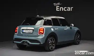 Mini Cooper 2023 2.0 гидро в Москве № 204810, миниатюра 2