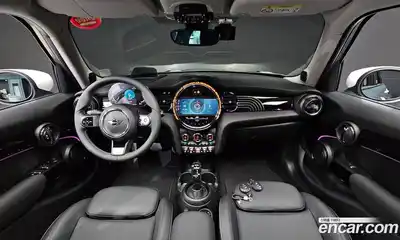 Mini Cooper 2023 2.0 гидро в Москве № 204810, миниатюра 7